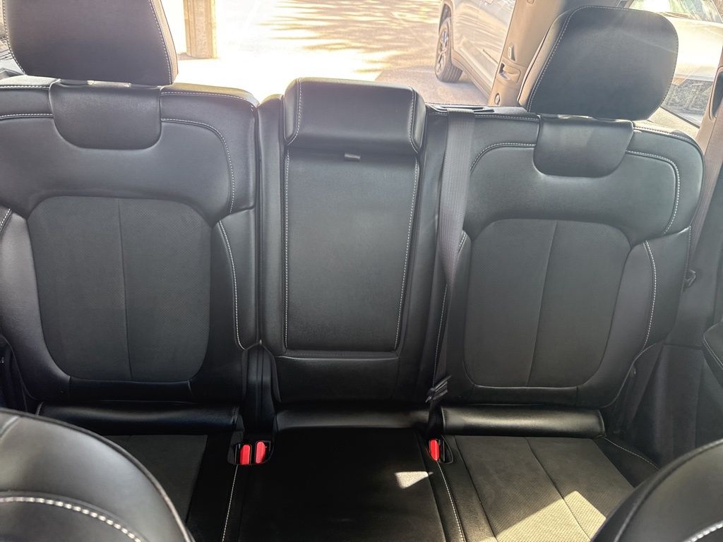 2025 Jeep Grand Cherokee Altitude photo 15