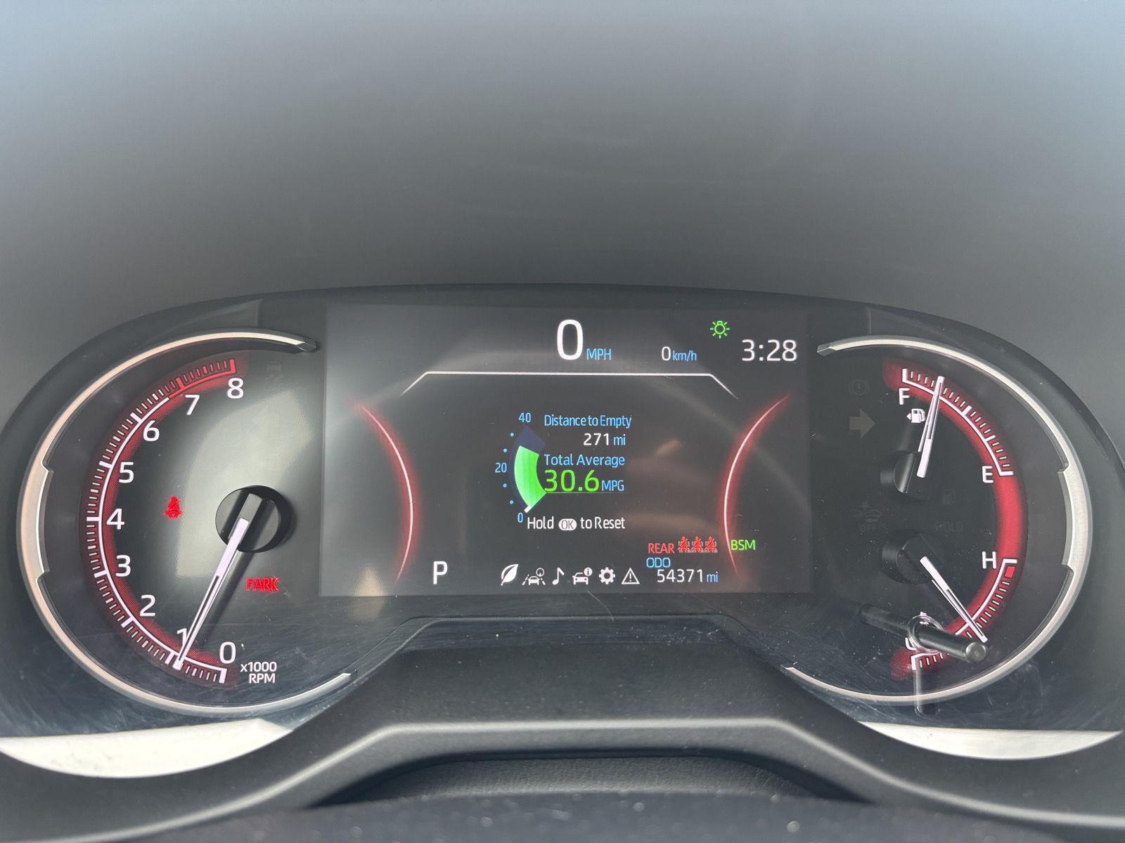 2023 Toyota RAV4 XLE photo 29