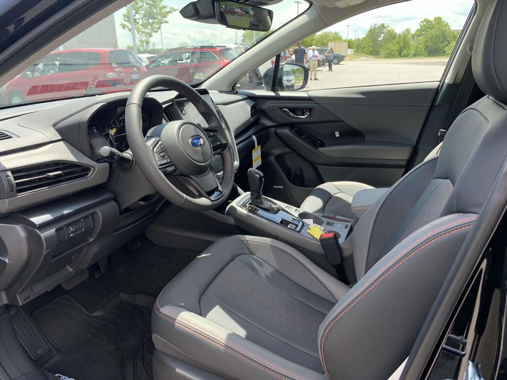 2025 Subaru Crosstrek Limited photo 4