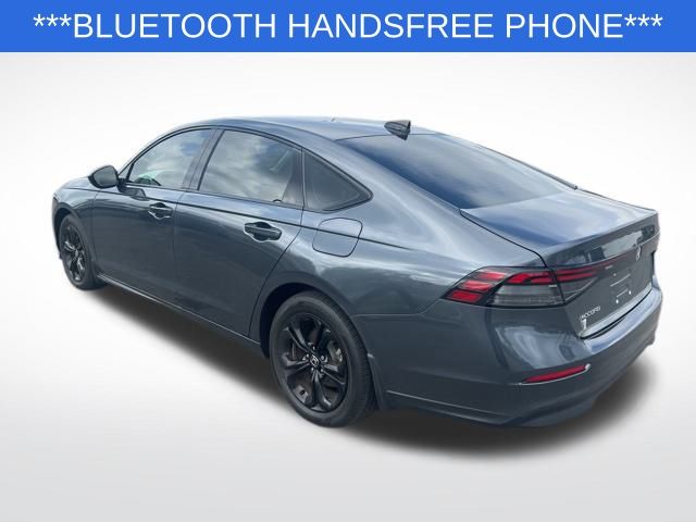 2025 Honda Accord SE photo 2