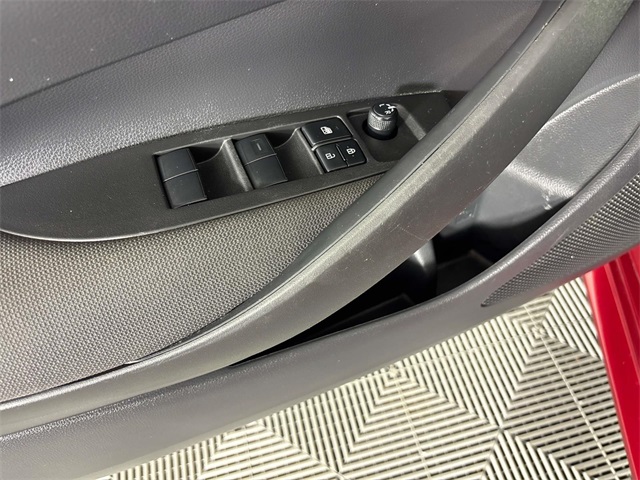 2023 Toyota Corolla LE photo 25