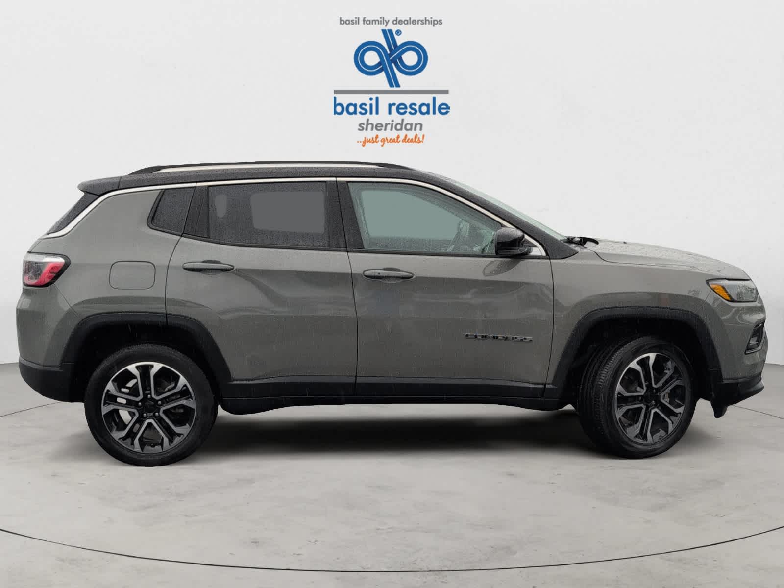 2022 Jeep Compass Limited photo 5