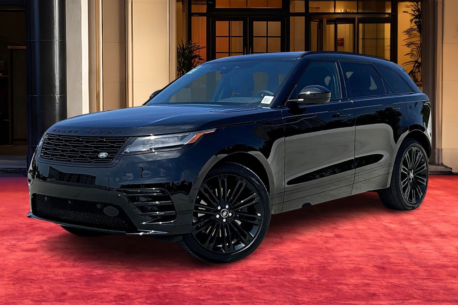 2026 Land Rover Range Rover Velar Dynamic SE's photo