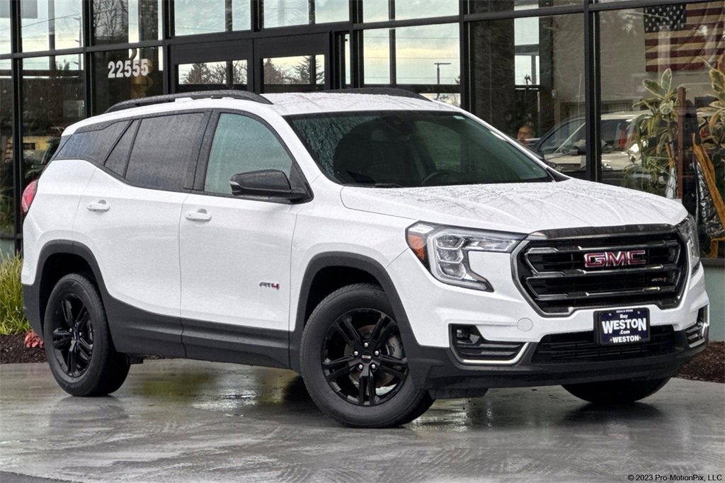 2023 GMC Terrain AT4's photo