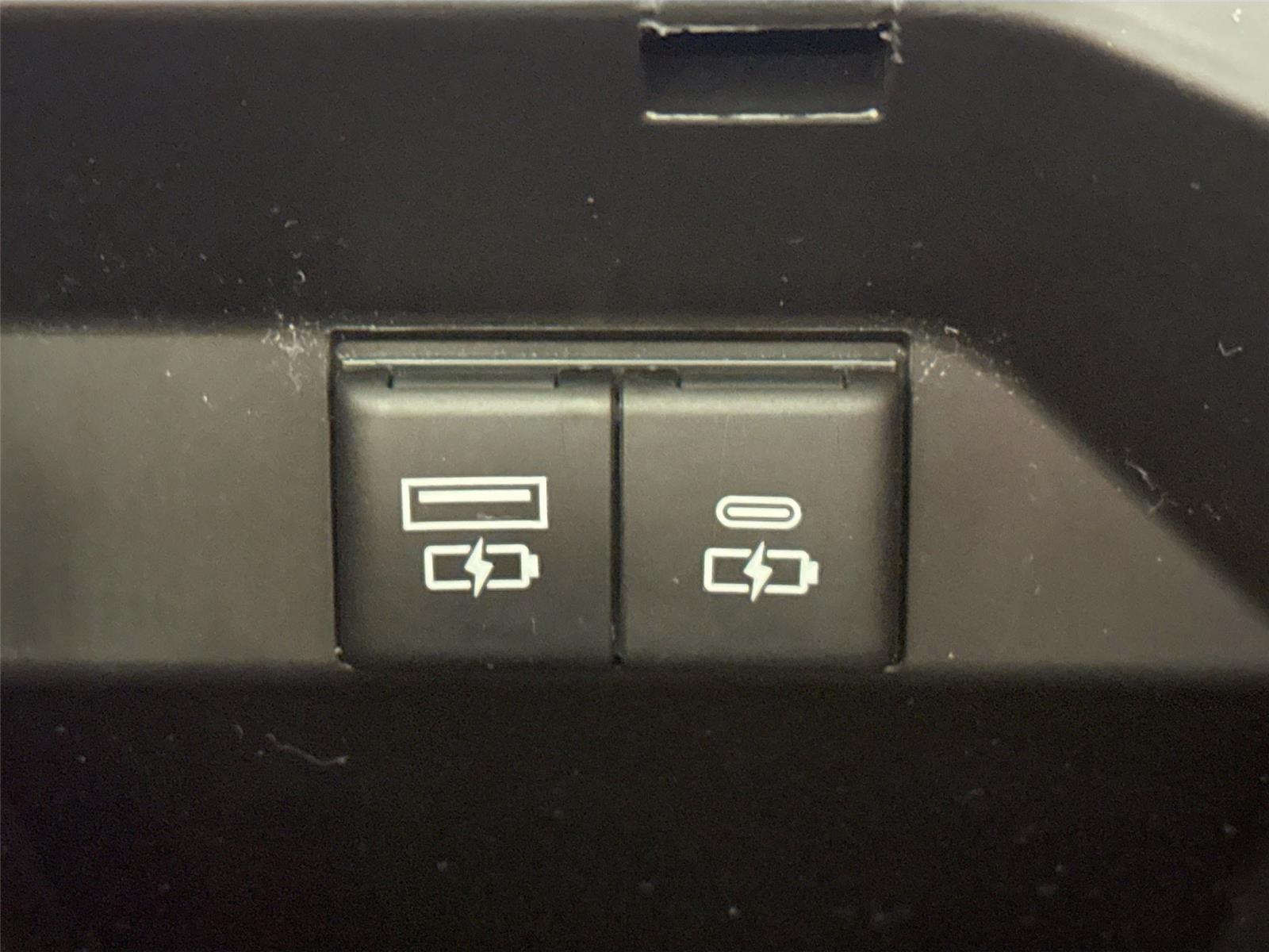2024 Toyota Camry XSE V6 photo 30