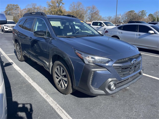 2024 Subaru Outback Premium's photo