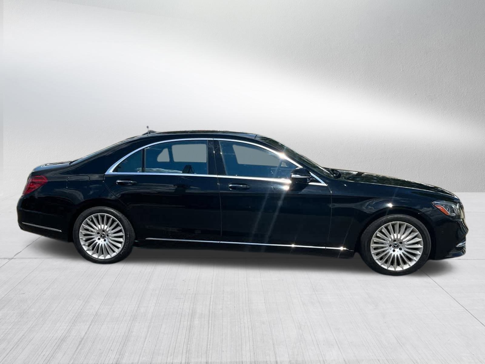 Used 2019 Mercedes-Benz S-Class S560 with VIN WDDUG8GB3KA479956 for sale in Brooklyn Center, Minnesota