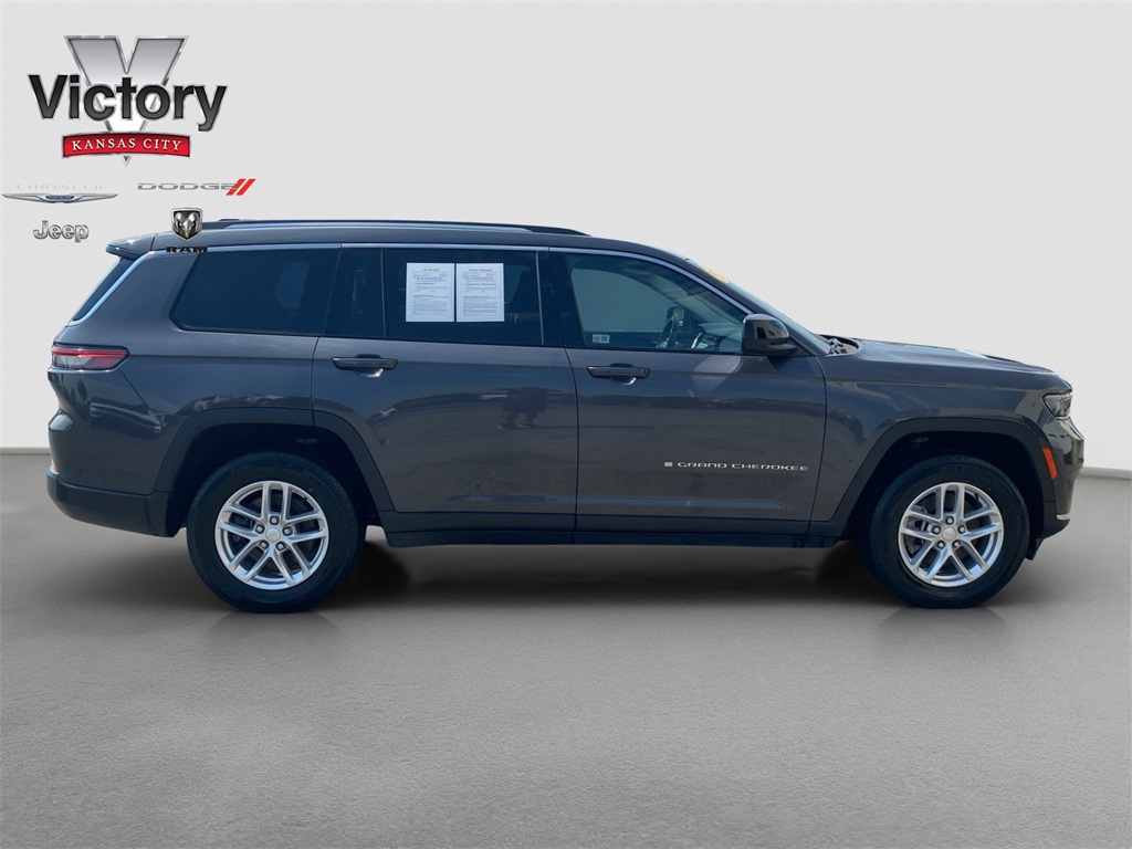 2023 Jeep Grand Cherokee Laredo photo 7