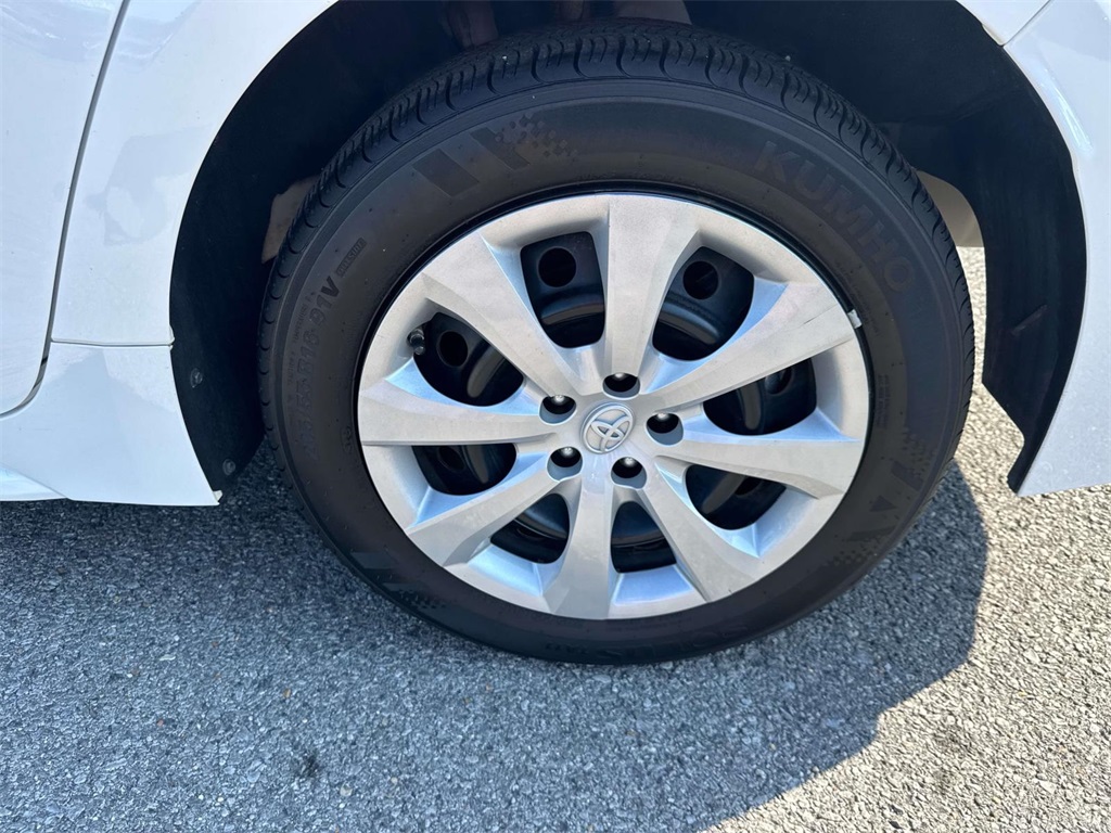 2023 Toyota Corolla LE photo 4