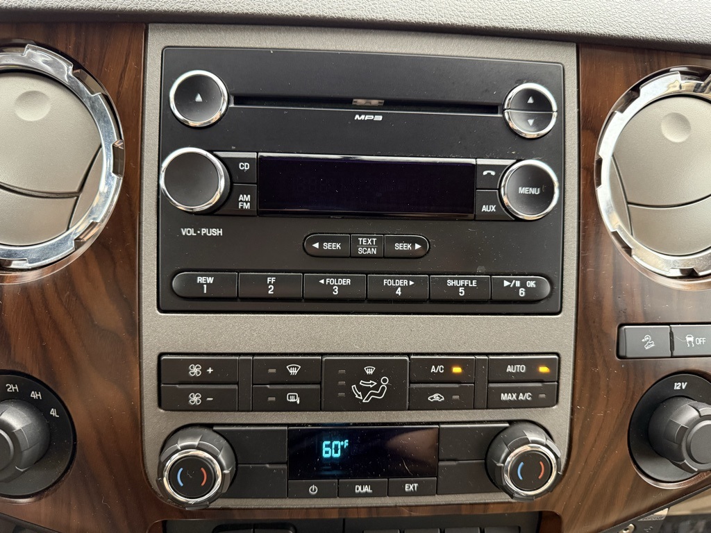 2011 Ford F-250 photo 26