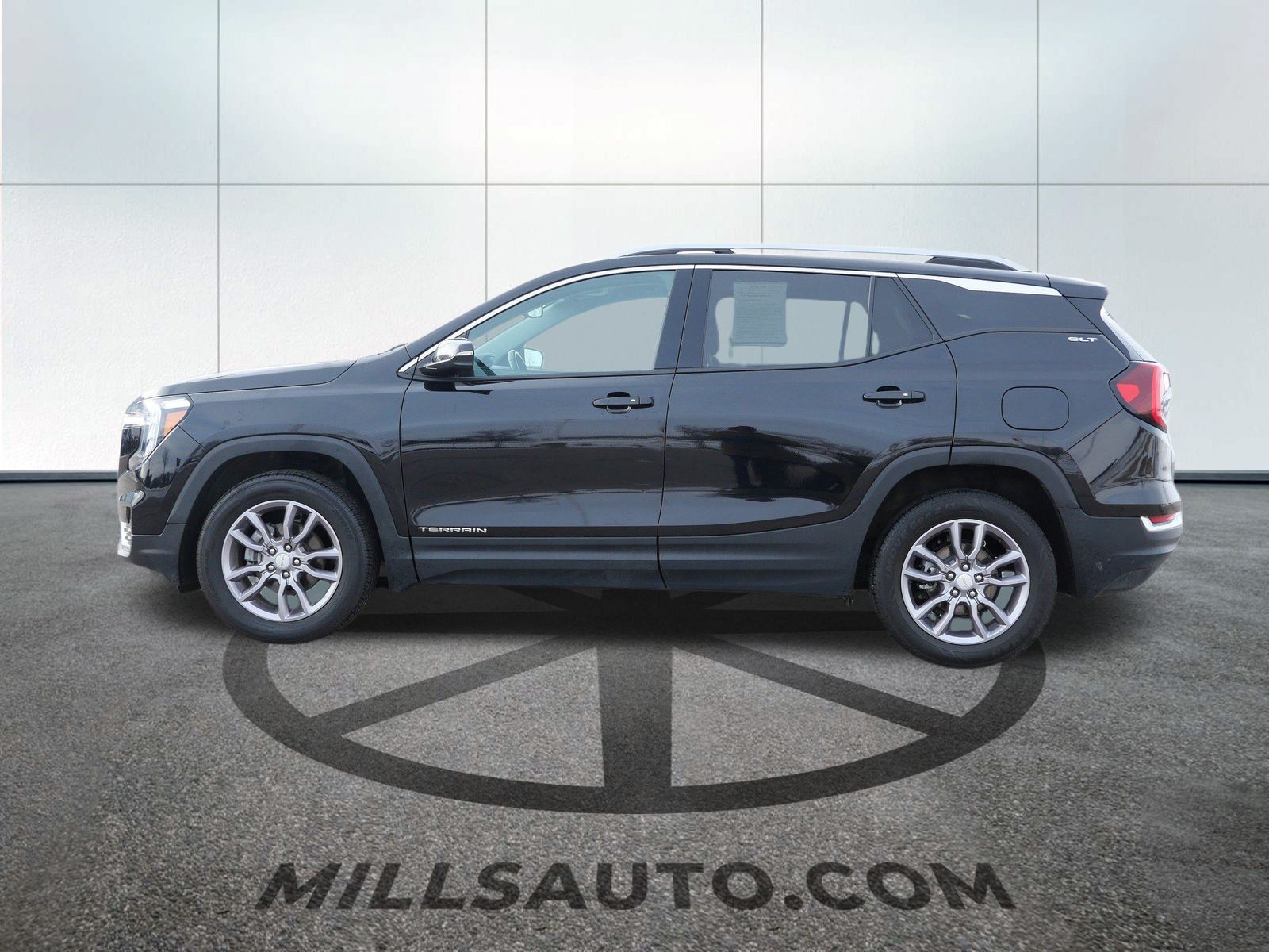 Used 2023 GMC Terrain SLT with VIN 3GKALVEG7PL263618 for sale in Willmar, Minnesota