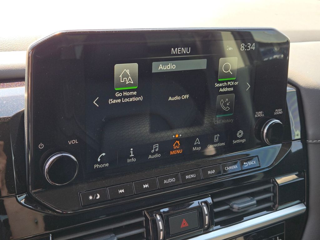 2025 Nissan Pathfinder SL photo 12