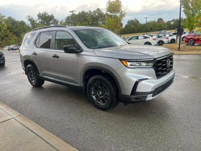 2025 Honda Pilot TrailSport photo 7