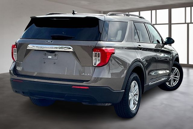 2021 Ford Explorer XLT photo 2