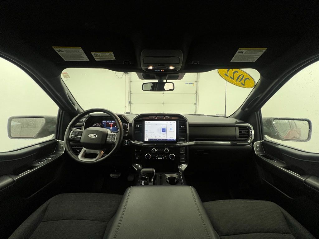 2022 Ford F-150 XLT photo 2