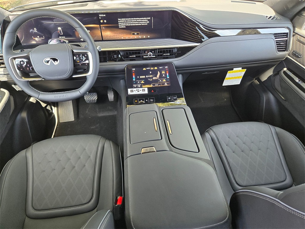 2026 Infiniti QX80 photo 7