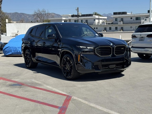 2025 BMW XM