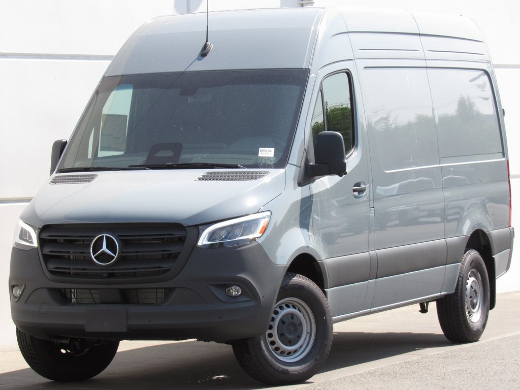 2025 Mercedes-Benz Sprinter Cargo Van Base