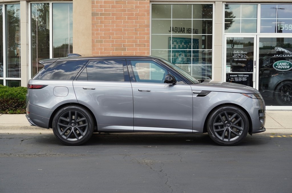 2025 Land Rover Range Rover Sport SE photo 5