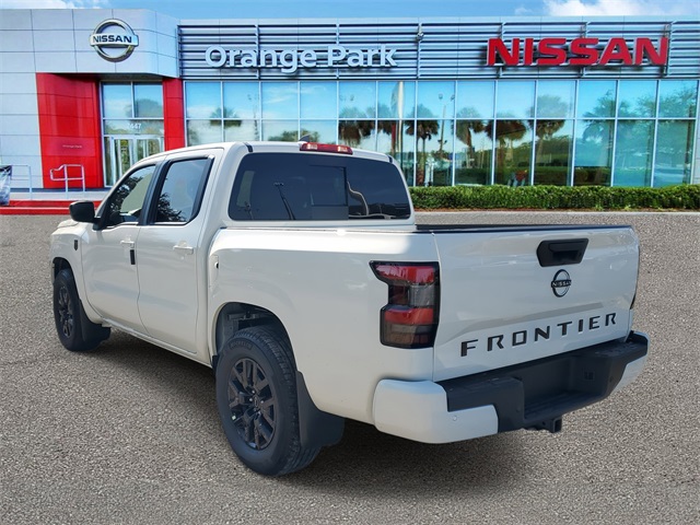 2026 Nissan Frontier Crew Cab SV photo 3