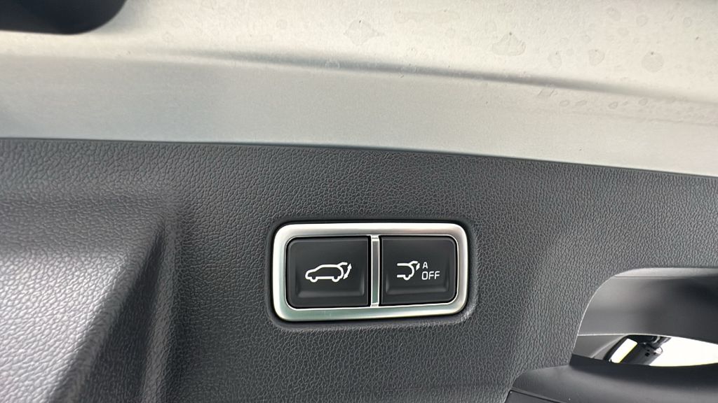 2026 Kia Sorento X-Line SX Prestige photo 17