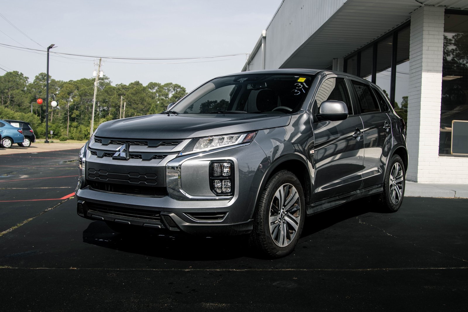 2024 Mitsubishi Outlander Sport ES's photo