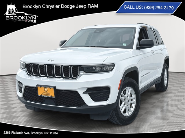 2023 Jeep Grand Cherokee Laredo's photo