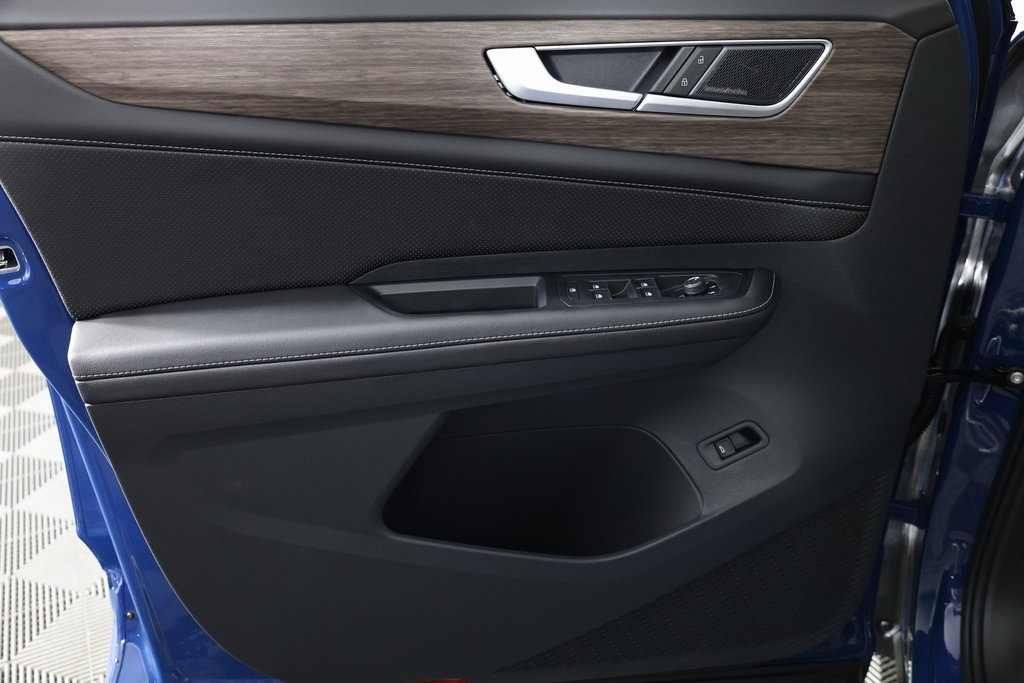 2025 Volkswagen Atlas SEL Premium R-Line photo 4