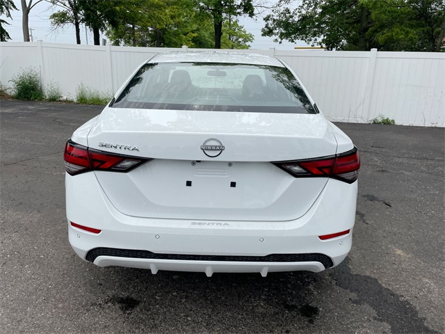 2025 Nissan Sentra S photo 12