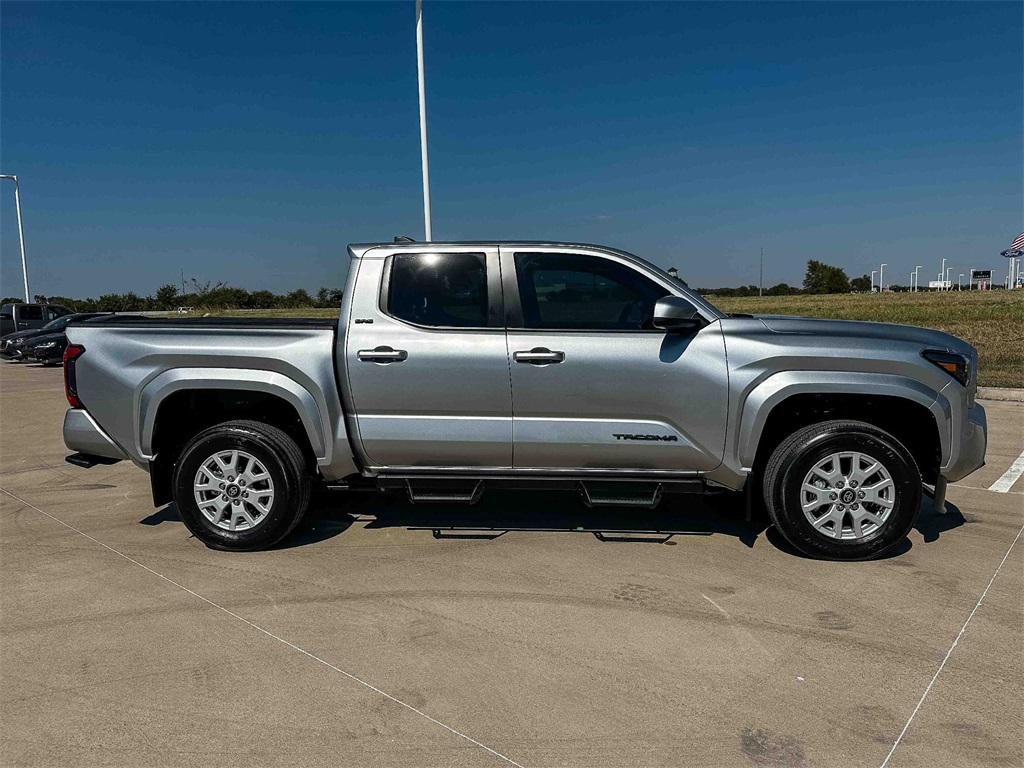 2024 Toyota Tacoma SR5 photo 2