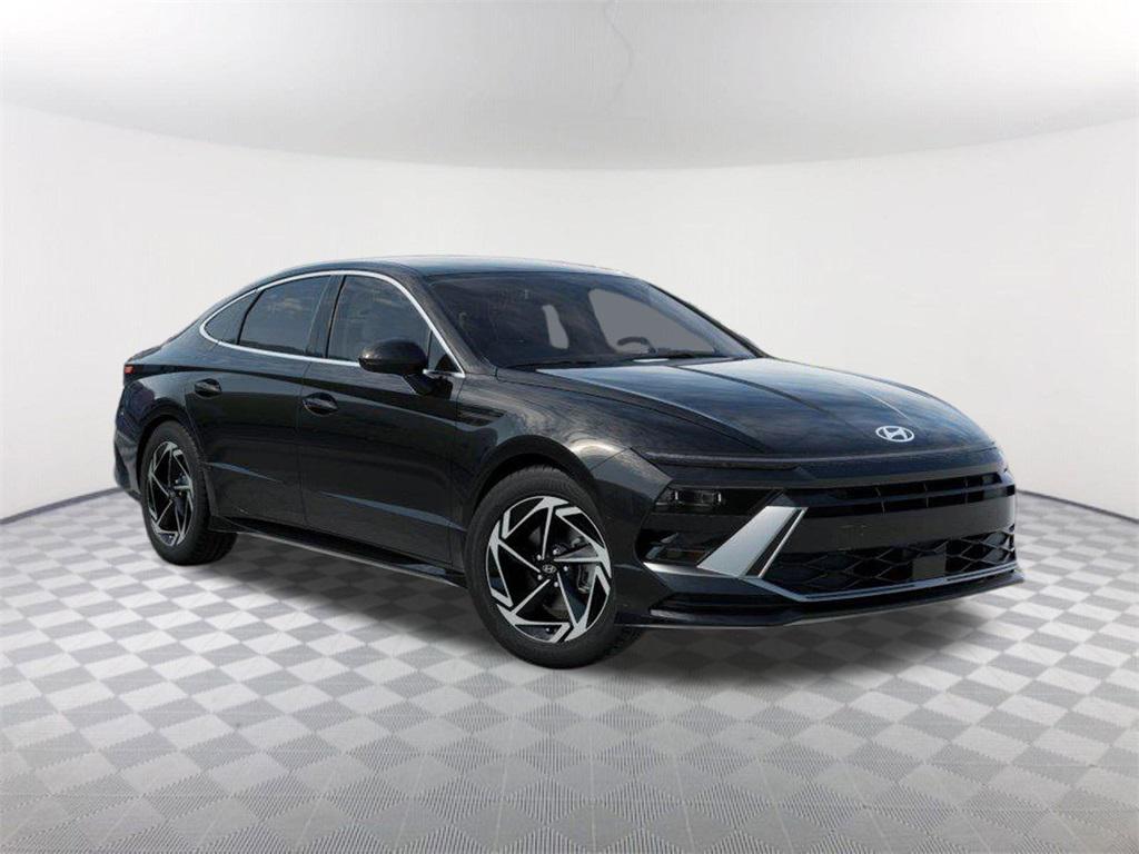 2026 Hyundai Sonata SEL Sport photo 2