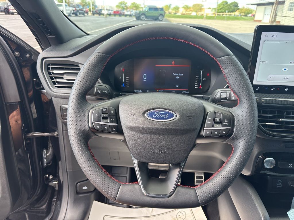 2023 Ford Escape ST-Line photo 13