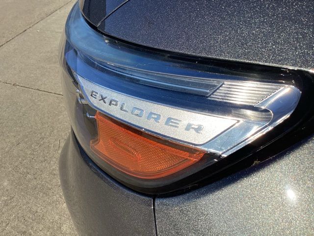 2020 Ford Explorer ST photo 4