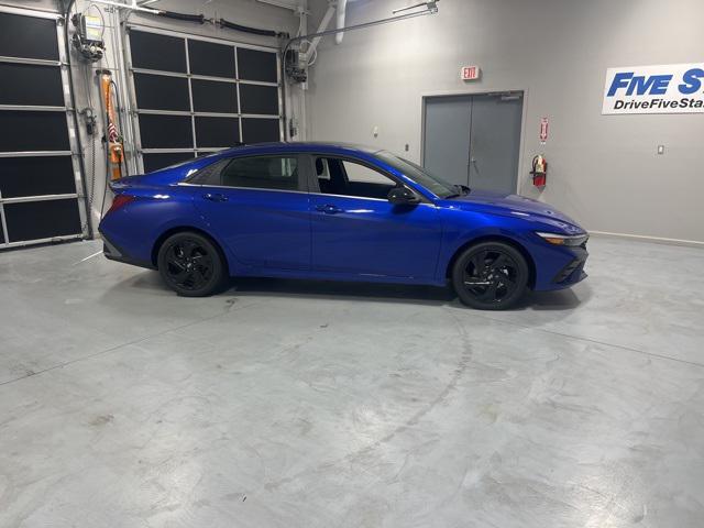 2026 Hyundai Elantra SEL's photo