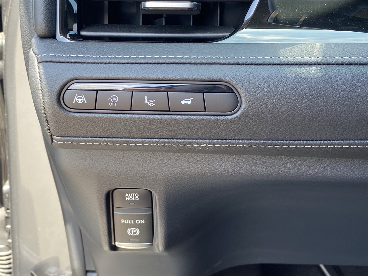 2025 Infiniti QX80 Sensory photo 32