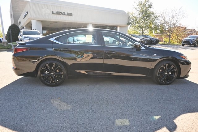 2023 Lexus ES 350 F SPORT photo 2