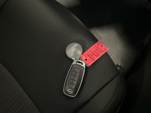2025 Nissan Sentra SV photo 26