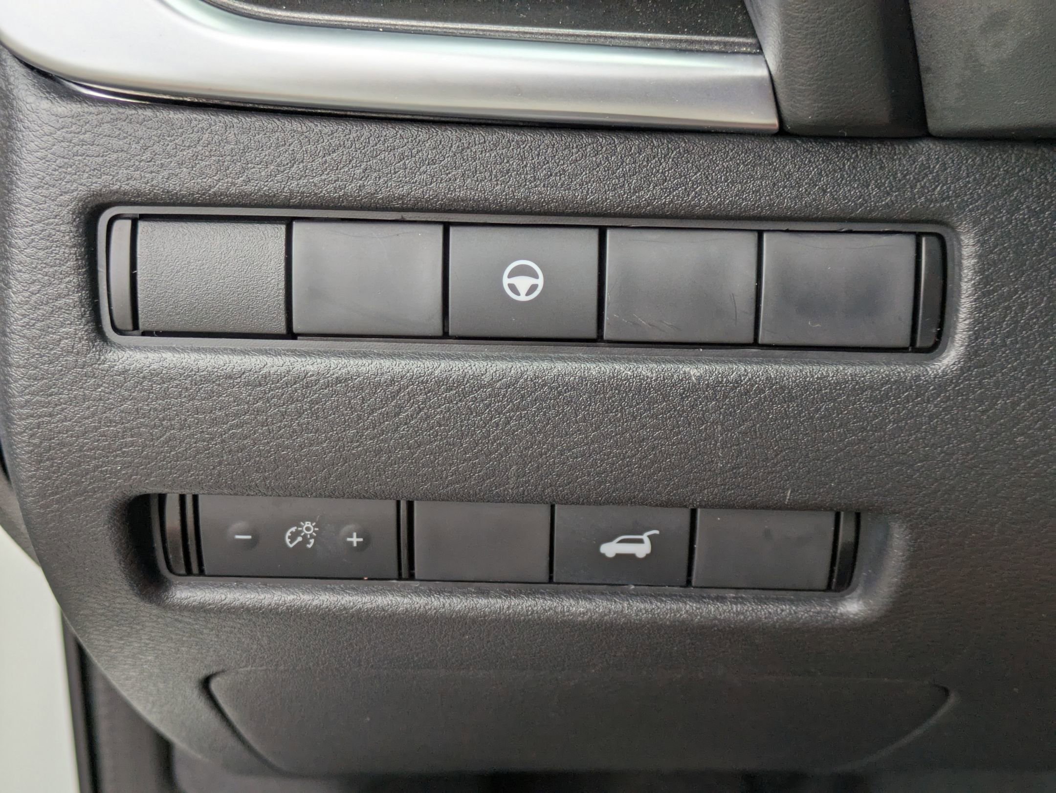 2023 Nissan Rogue SV photo 15