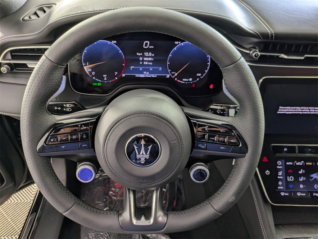 2025 Maserati Grecale photo 12