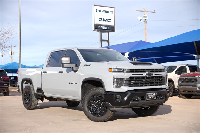 2024 Chevrolet Silverado 2500HD Custom's photo