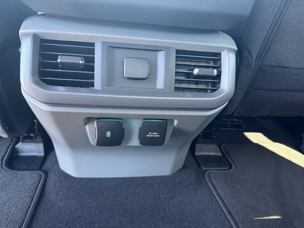 2025 Ford F-150 XLT photo 50