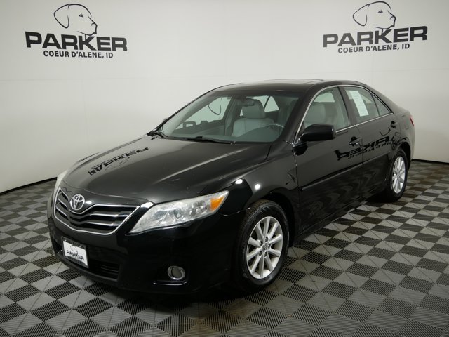2011 Toyota Camry XLE's photo