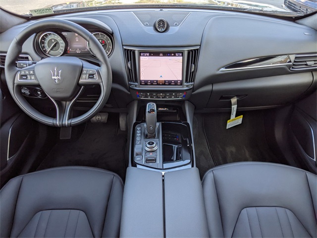 2023 Maserati Levante Base GT photo 8