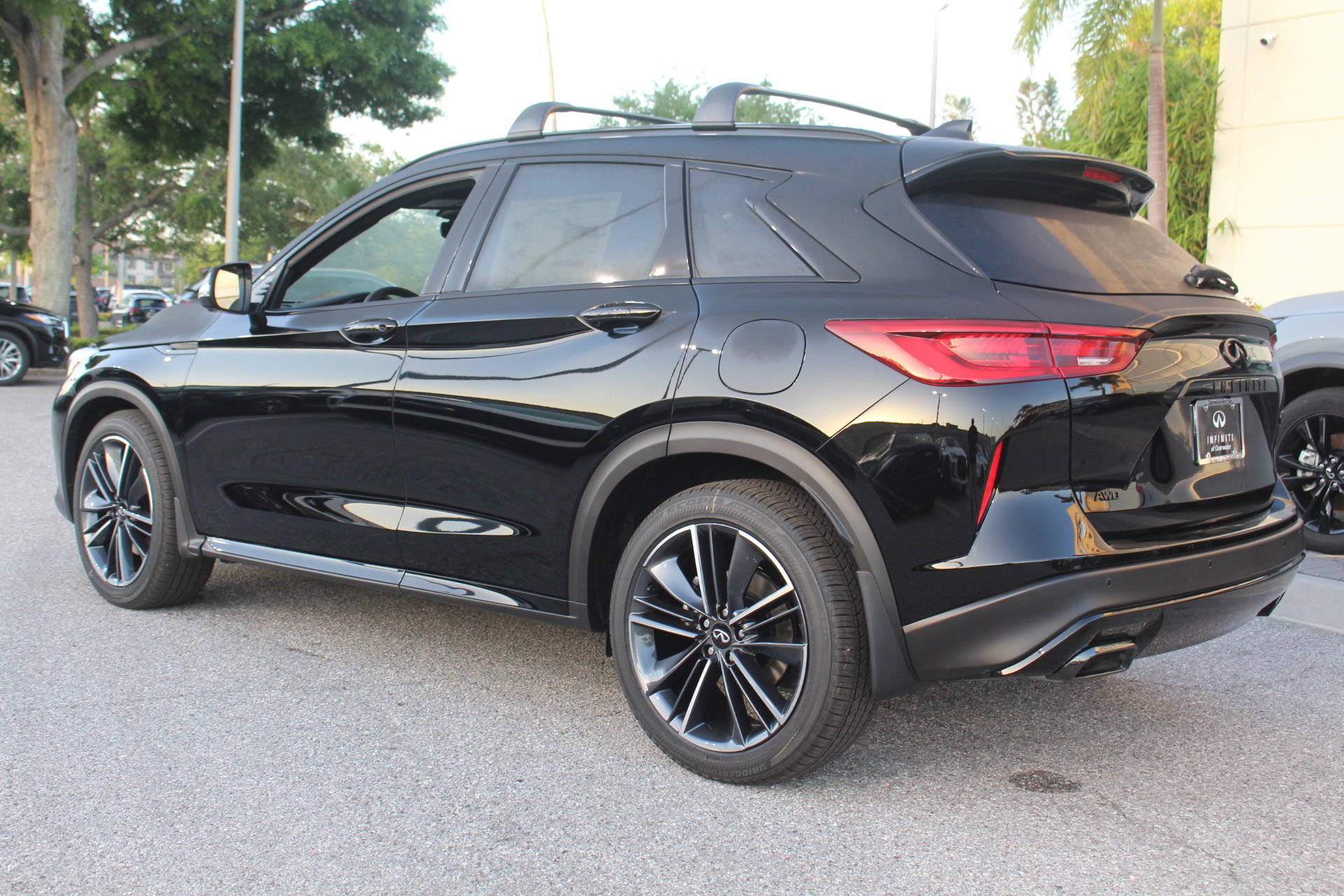 2025 Infiniti QX50 SPORT photo 3