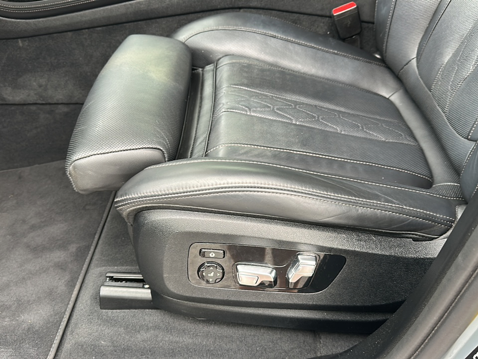 2023 Bmw X7 xDrive40i photo 3