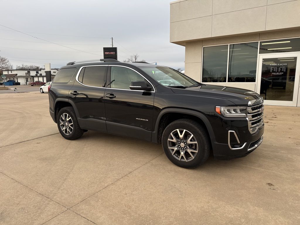 2023 Gmc Acadia SLT photo 2