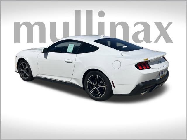 2025 Ford Mustang EcoBoost photo 3