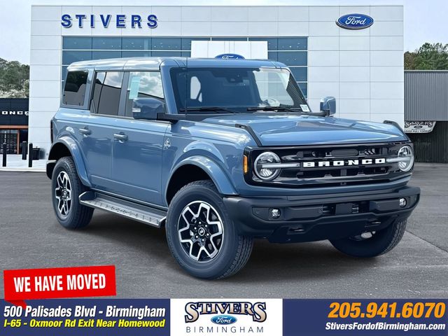2025 Ford Bronco 4-Door Outer Banks's photo