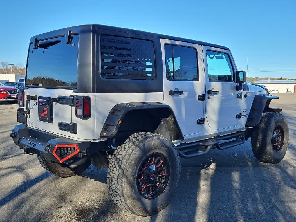2016 Jeep Wrangler Unlimited Sahara photo 4