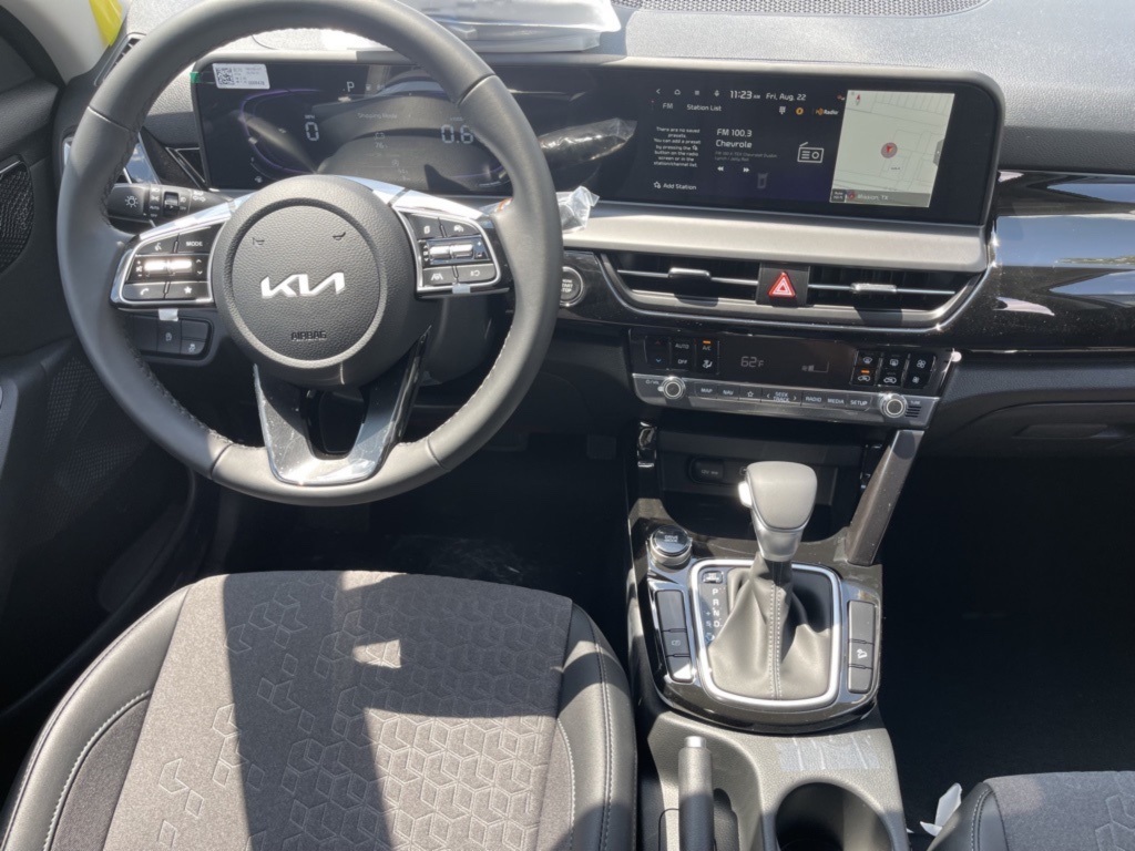 2026 Kia Seltos S photo 14